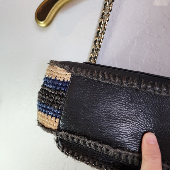 Tory Burch Small Marion Crochet Straw Saddlebag - Picture 16 of 16